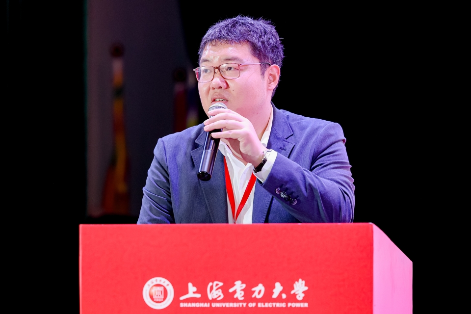 新型电力系统管理与能源强国建设创新论坛暨ok138cn太阳集团古天乐战略咨询委员会成立仪式在我校召开